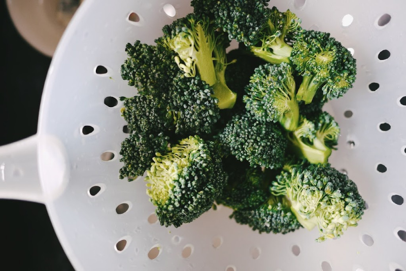 Just half a cup of cooked broccoli can give you 52 micrograms of folate, along with a big boost of antioxidants and vitamins A, C, and K.