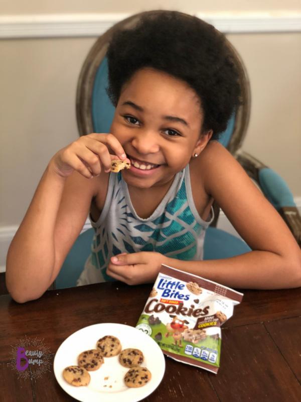 Entenmann's Little Bites Soft Baked Cookies are great lunchbox snacks to add a special sweet treat to your kids lunches.