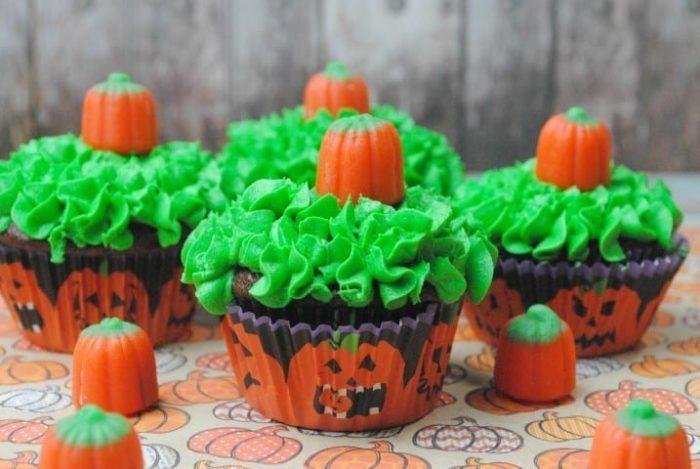 Pumpkin Patch Halloween Cupcakes