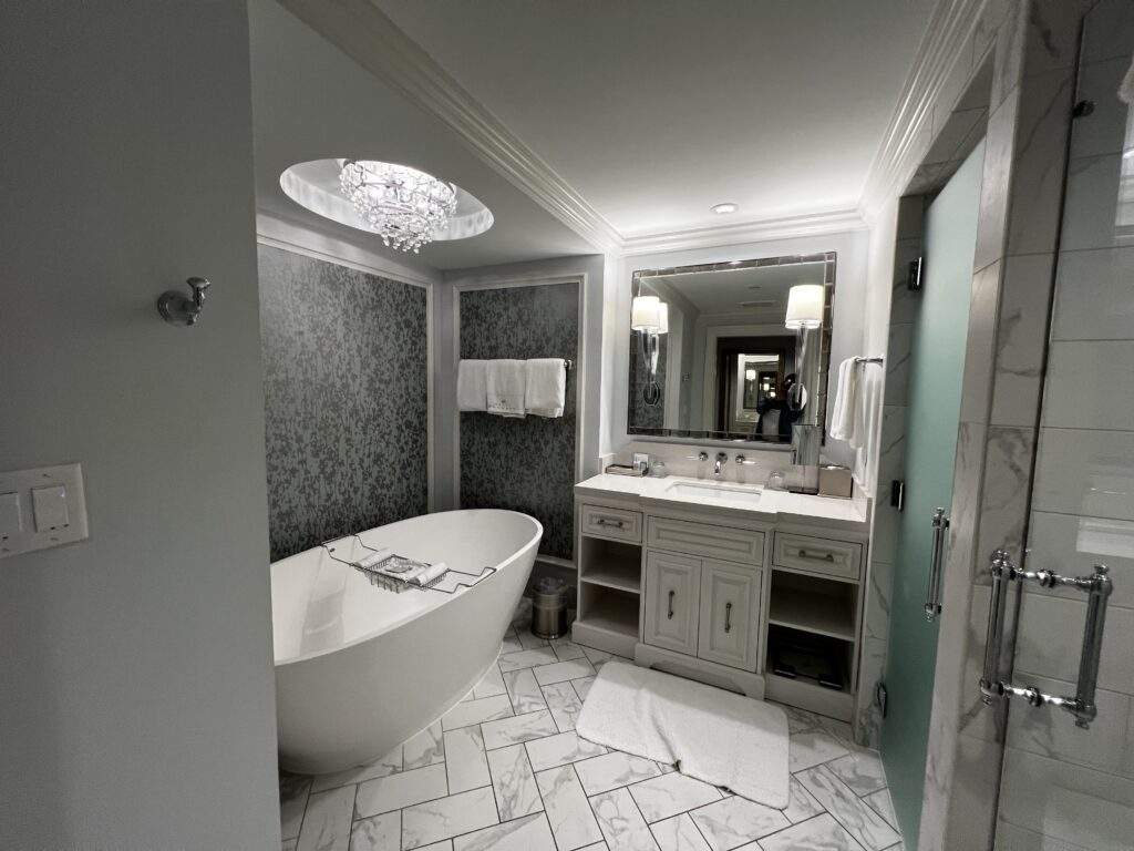 Hotel Bennett Bathroom in Double Queen Room