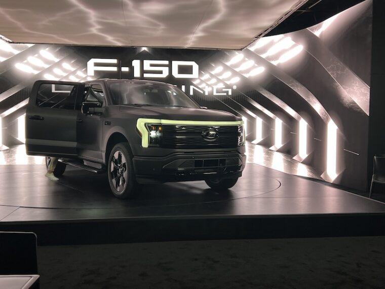 Discover the allure of the Ford F-150 Lightning Platinum Black Edition: monochromatic power, tech, and legacy in an electrifying masterpiece.