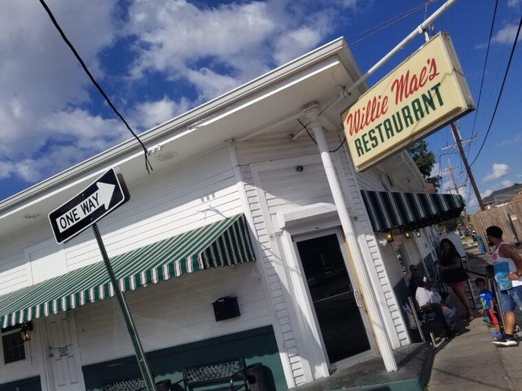 Best Places to Eat in New Orleans Local Favorite Willie Maes Scotch House_outside